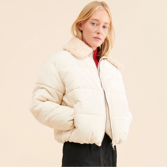 Duckie faux shearling collar puffer jacket size small worn once - Picture 2 of 3